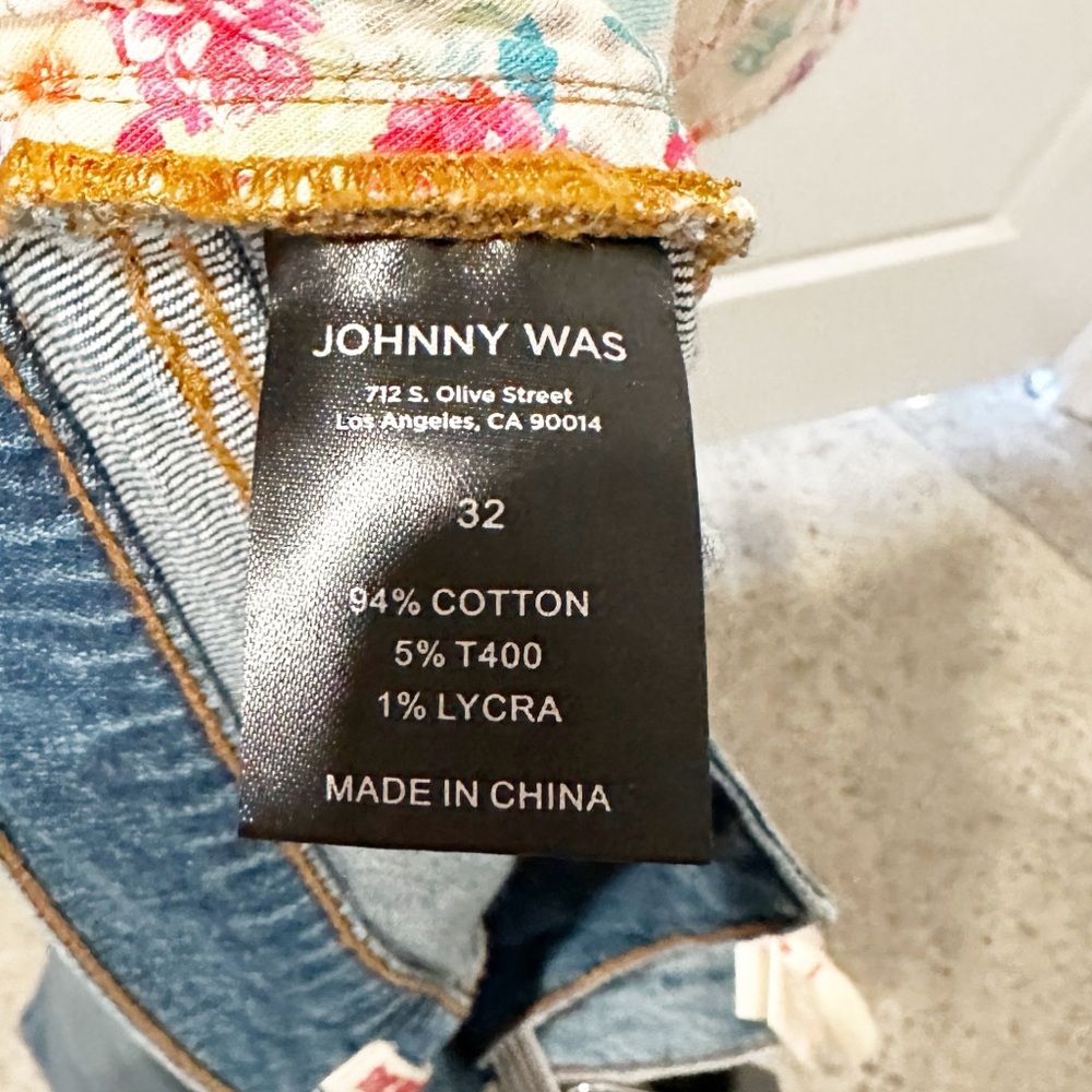 NWT Johnny Was The High Rise Flare Jean in Farida Size 32 - Picture 15 of 16